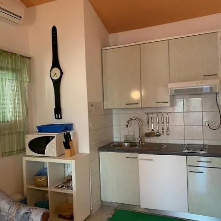 Apartment By The Sea Sparadici, Sibenik - 23591 Grebaštica