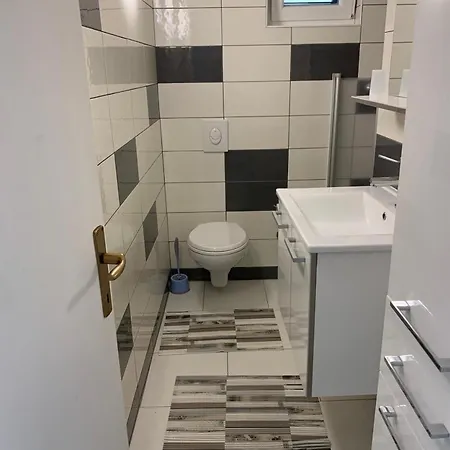 Apartment By The Sea Sparadici, Sibenik - 23591 *