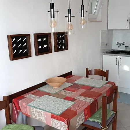 Apartment By The Sea Sparadici, Sibenik - 23591 Grebaštica